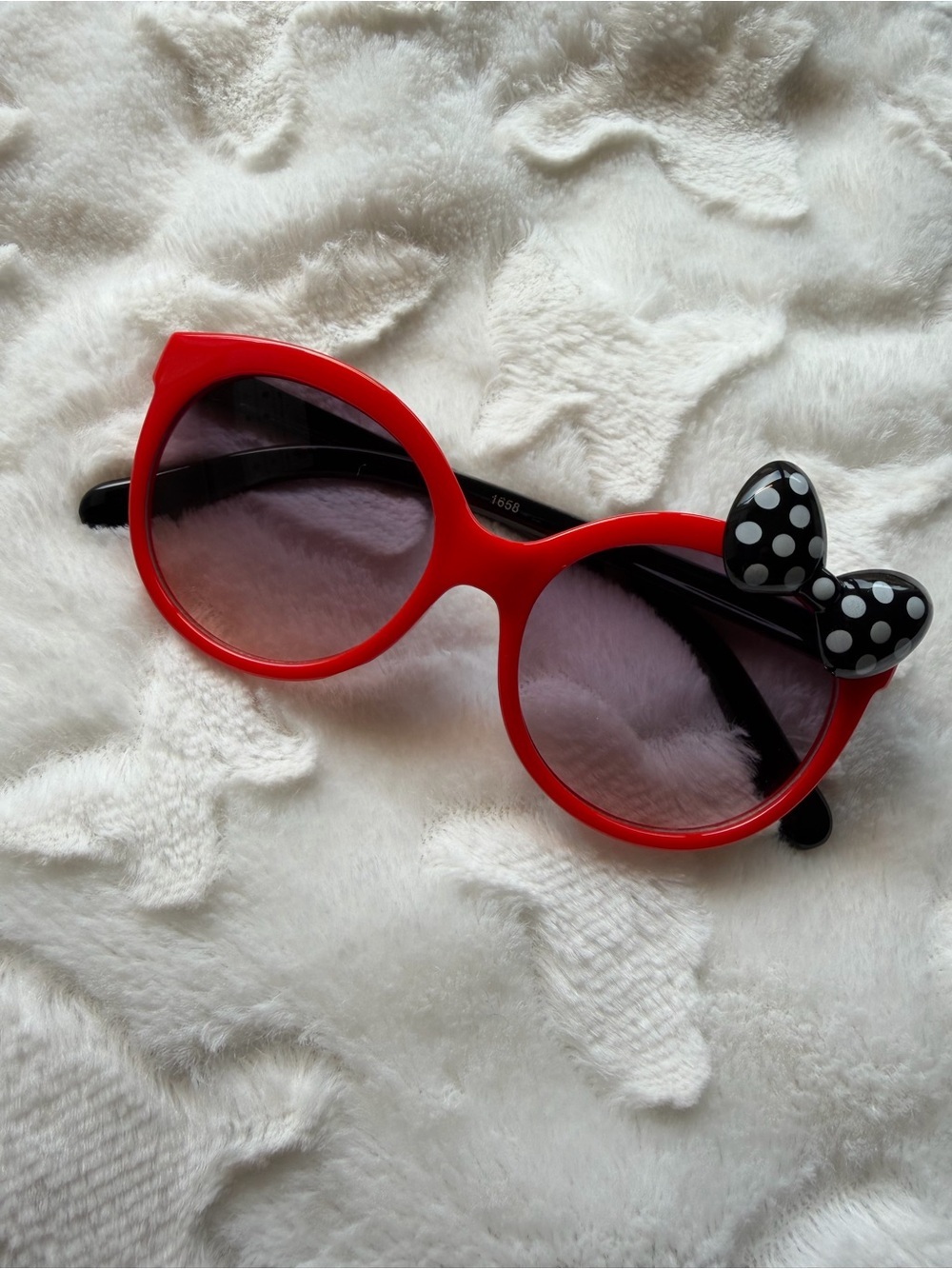 🎀❤️ NEW Girls’ Minnie Mouse Style Sunglasses ❤️🎀